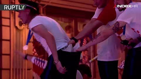 Dalić držao Vidu za gaće da ne padne s autobusa