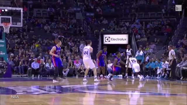 Kemba Walker's Killer Crossover, Andre Drummond Ejected For Throwing Elbow