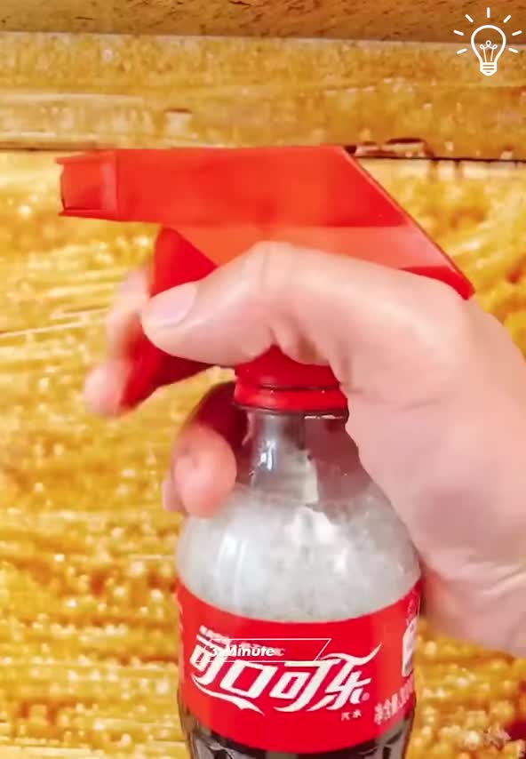 Wonderful wall hanging ideas made of yarn