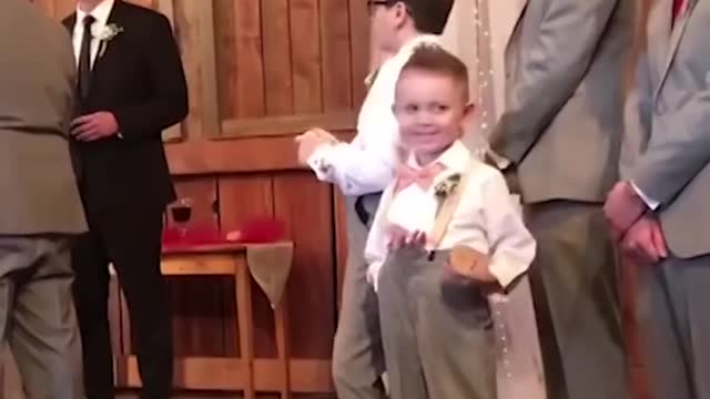 Kids add some comedy to a wedding! - Ring Bearer Fails