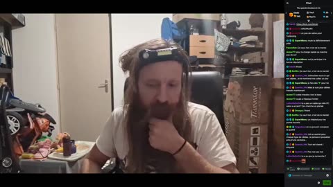 2023-08-07 (4bis.2) - Unboxing de trucs déjà unboxés - Kick Triskel (version avec chat)