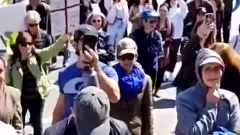 CANADA STANDING UP.... OH GO CANADA!!! 🙌🏻💊💯