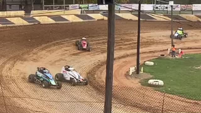 Sprint car racing