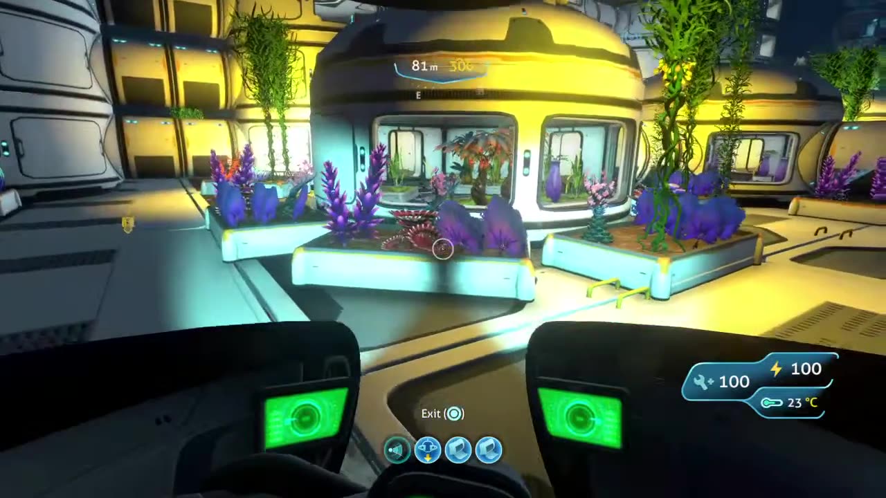 SUBNAUTICA PLAZA HOTEL