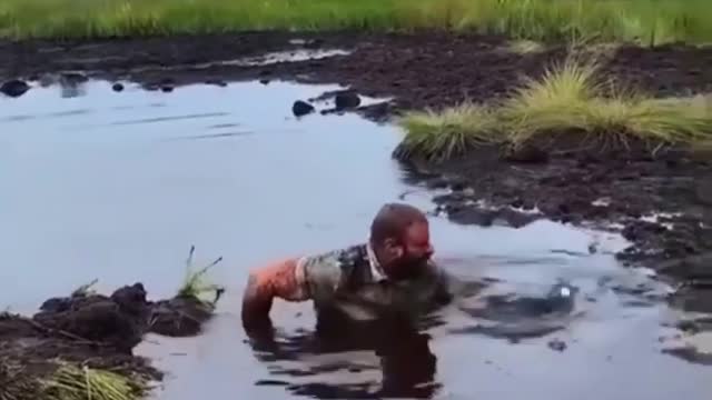 This guy almost drowned in a sinkhole