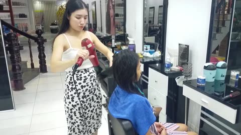 TRULY RELAX with Beautiful Girl in Cali Nguyen Hair Salon Bien Hoa