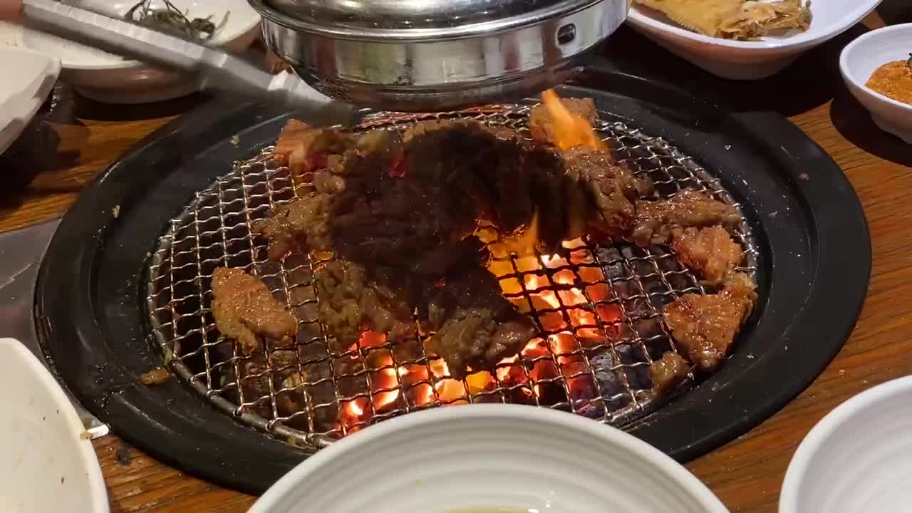 Clean pork ribs, which can be called Korean steak.