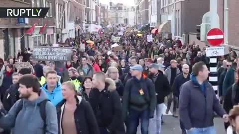 Netherlands | Thousands of Protesters March in the Hague