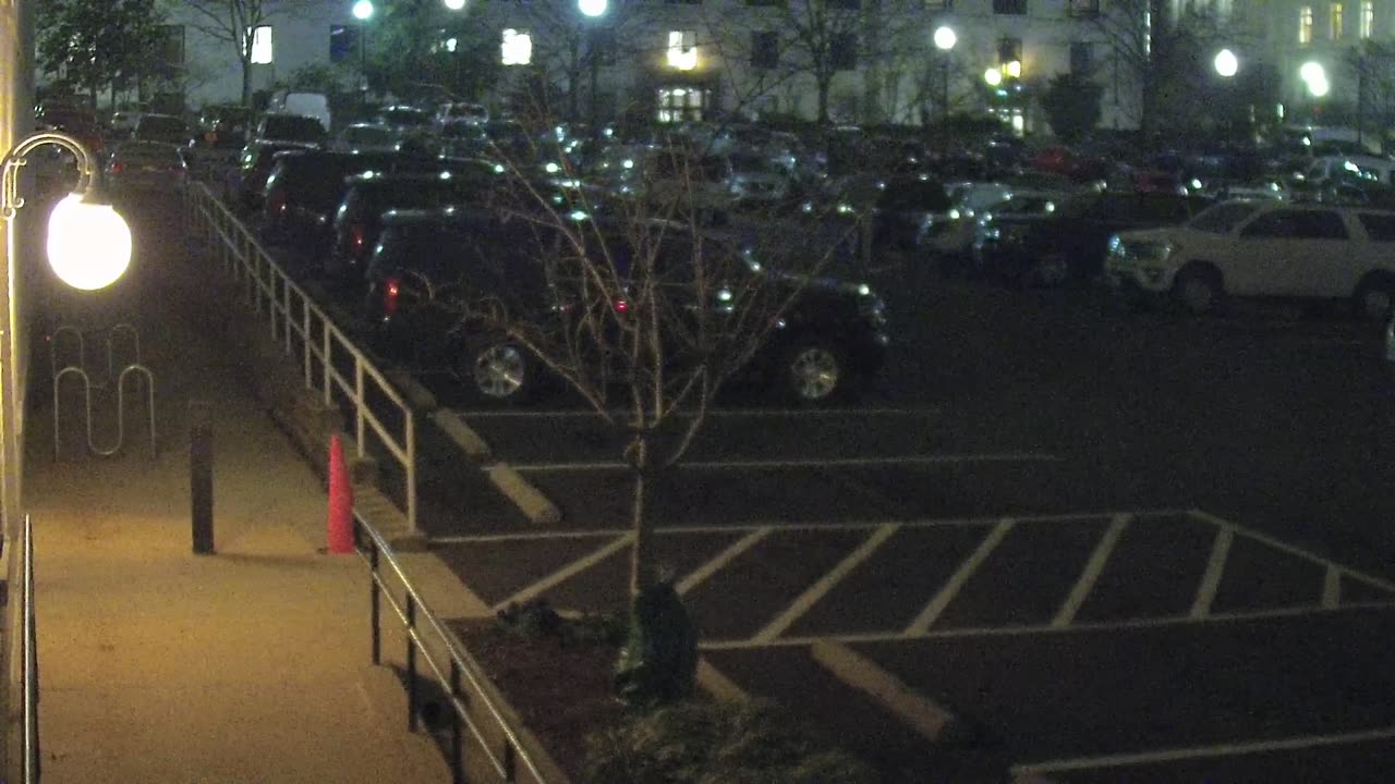 1671HQOB01NorthwestWalkway_2021-01-06_00h08min57s093ms.mp4