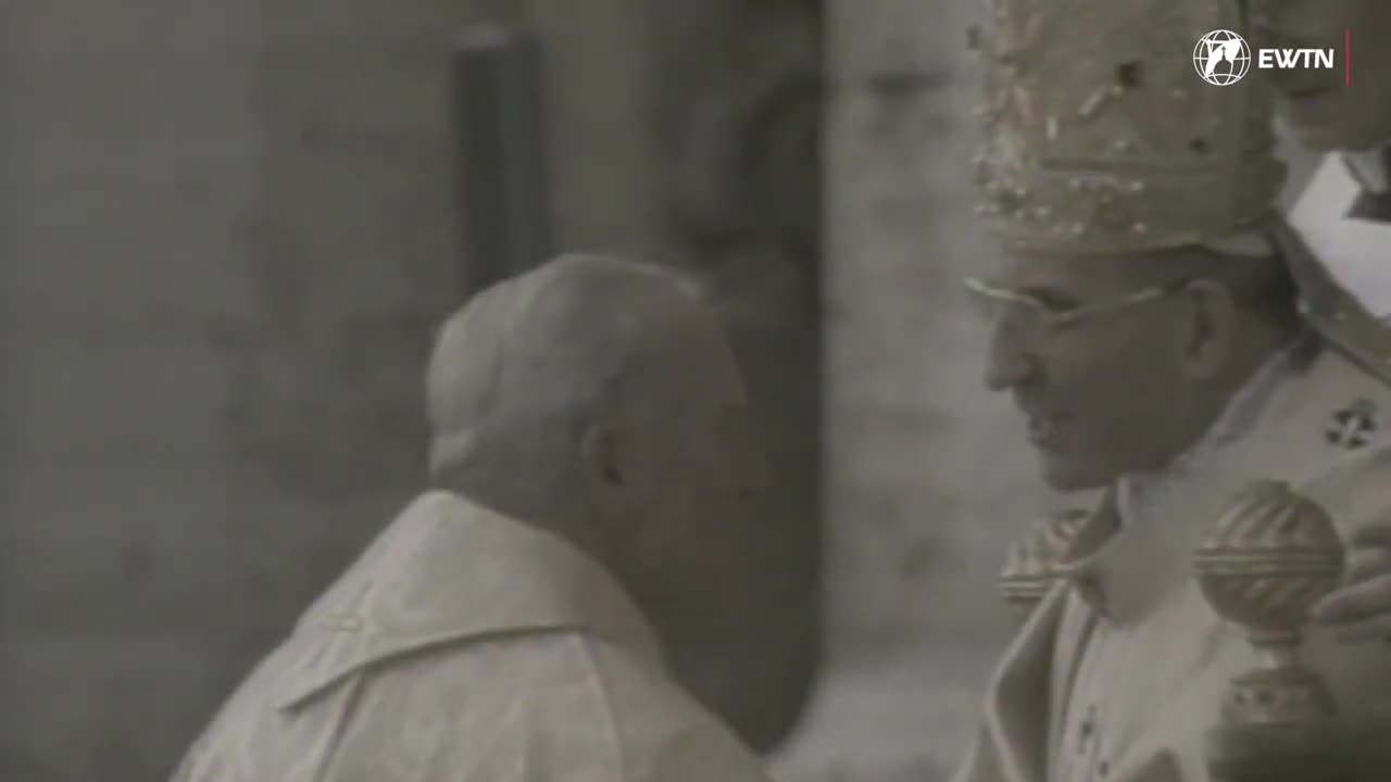 Juan Pablo I recibe el saludo del Cardenal Karol Wojtyla 03/09/1978