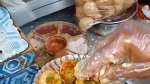 Pani puri | India