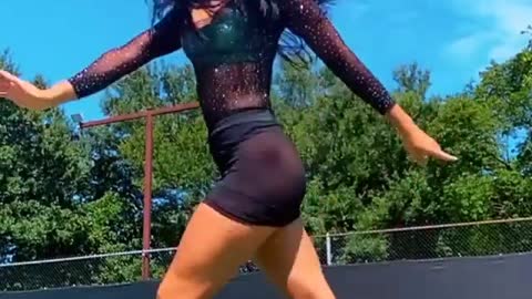 Shuffle dancers
