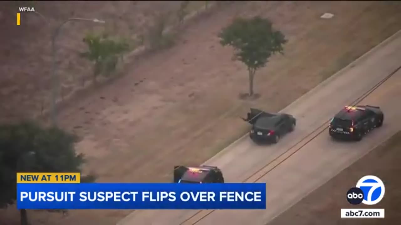 Suspect front flips over fence during end of high-speed chase in Texas