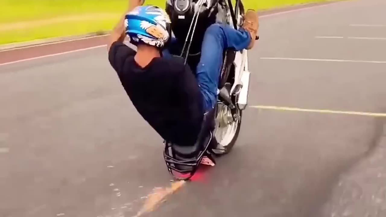 BIKER'S ATTITUDE