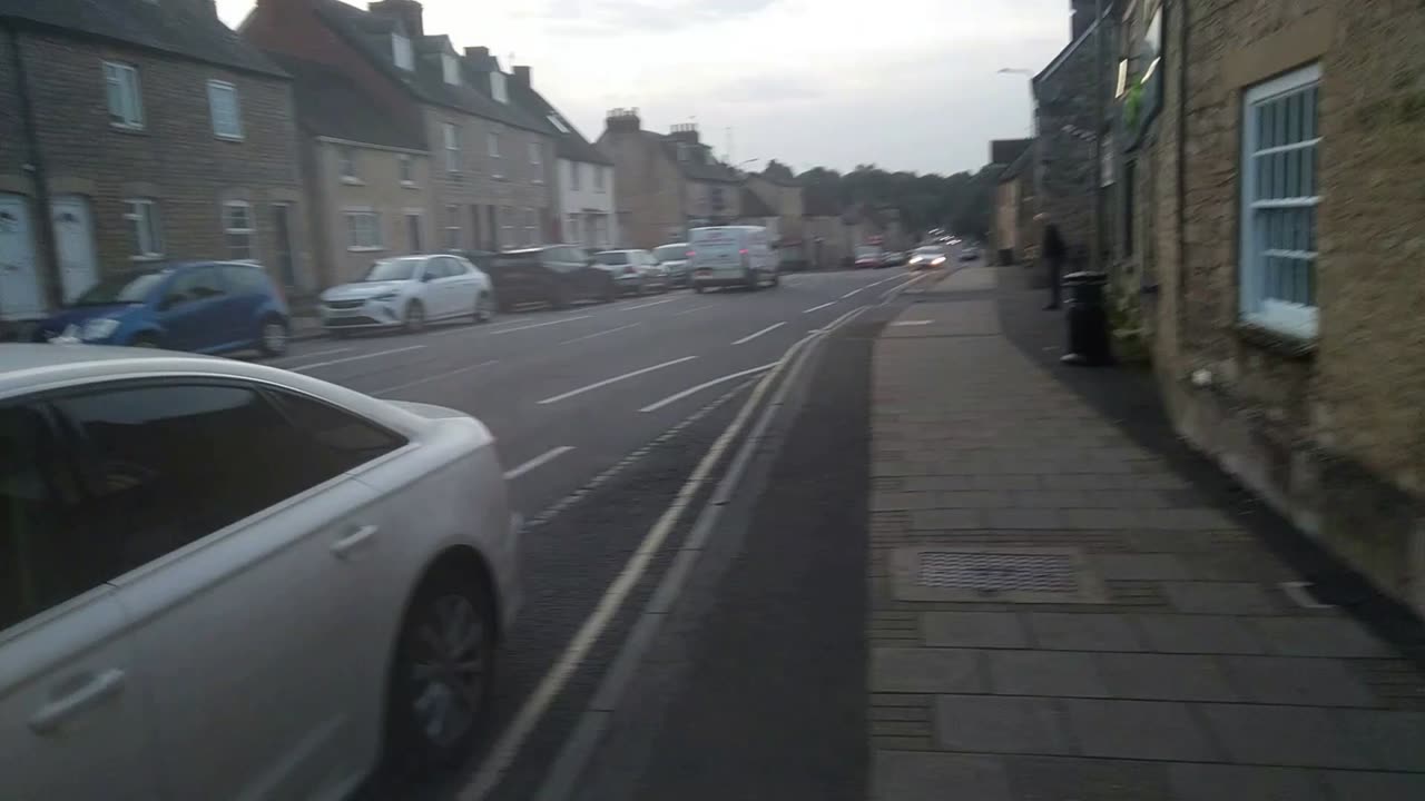 EXPLORING THE CHARMS OF WITNEY PICTURESQUE TOWN NESTLED IN TRANQUILITY