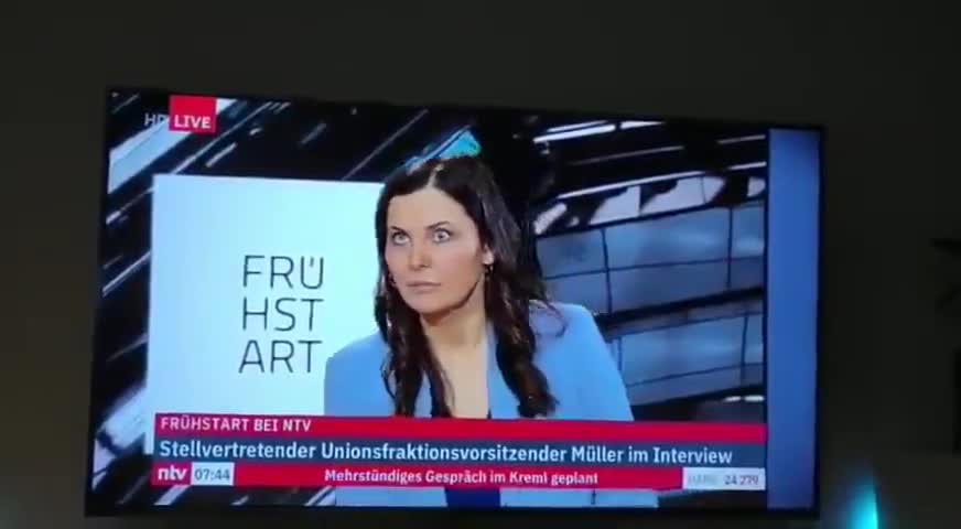 GERMAN NTV NEWS REPORTER SEEMS TO HAVE SOME NEUROLOGICAL ISSUES, I WONDER WHY?