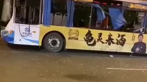 Bus explod,43 injuries and deaths