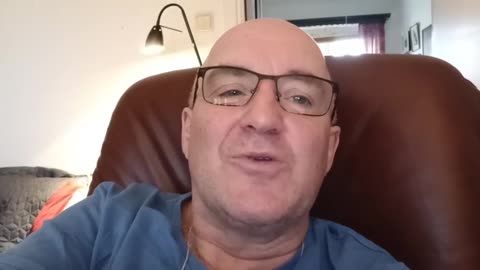 Jesus är kärleken. Vaccinet är avguden.