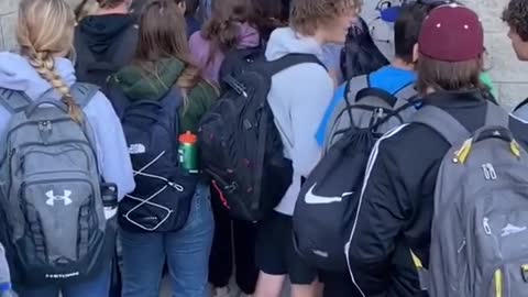 Here's How You Do It! Manchester, Michigan Parents & Students Defy School Mask Mandate