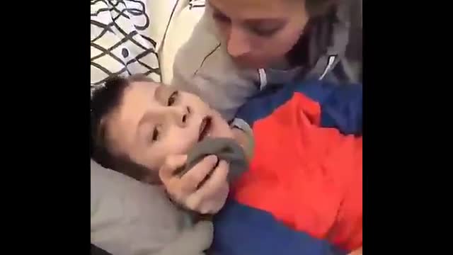 VAXX INJURED CHILD THEY ARE DESORYING THEM