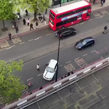 Armed streets wars in Central London again today,