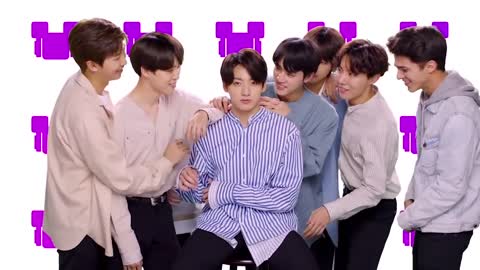 BTS - Juega" Intenta no sonreír" 😂