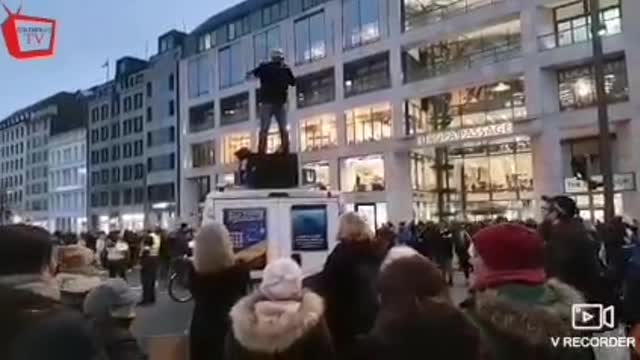 Rede eines dt Russen in Hamburg