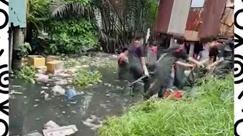 The super citizens Remove Trash from Water waves