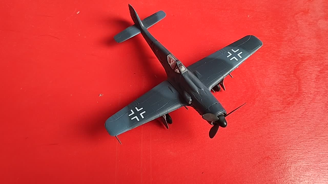 Focke Wulf 190Dora D-9 ZTS Plastyk (4)