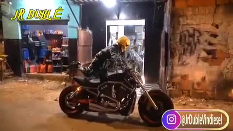 Cuidado! Motoqueiro fantasma de rolê 🤭