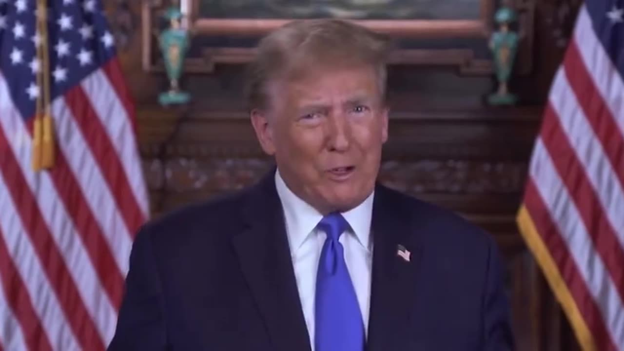 Trump ROASTS Bumbling Biden In HILARIOUS Moment