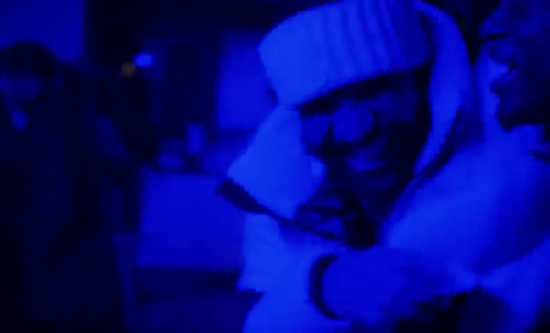 Drake - War