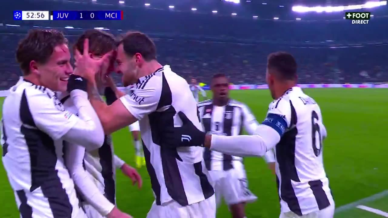 VLAHOVIC OPENS THE SCORING FOR JUVENTUS !!!!!!!!!!!!