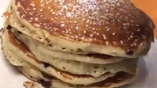 CHOCOLATE CHIP NUTELLA PANCAKES