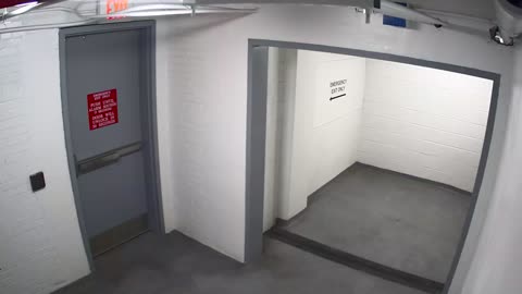 6133RHOBG2G208BLobby8_2021-01-06_19h00min02s500ms.mp4