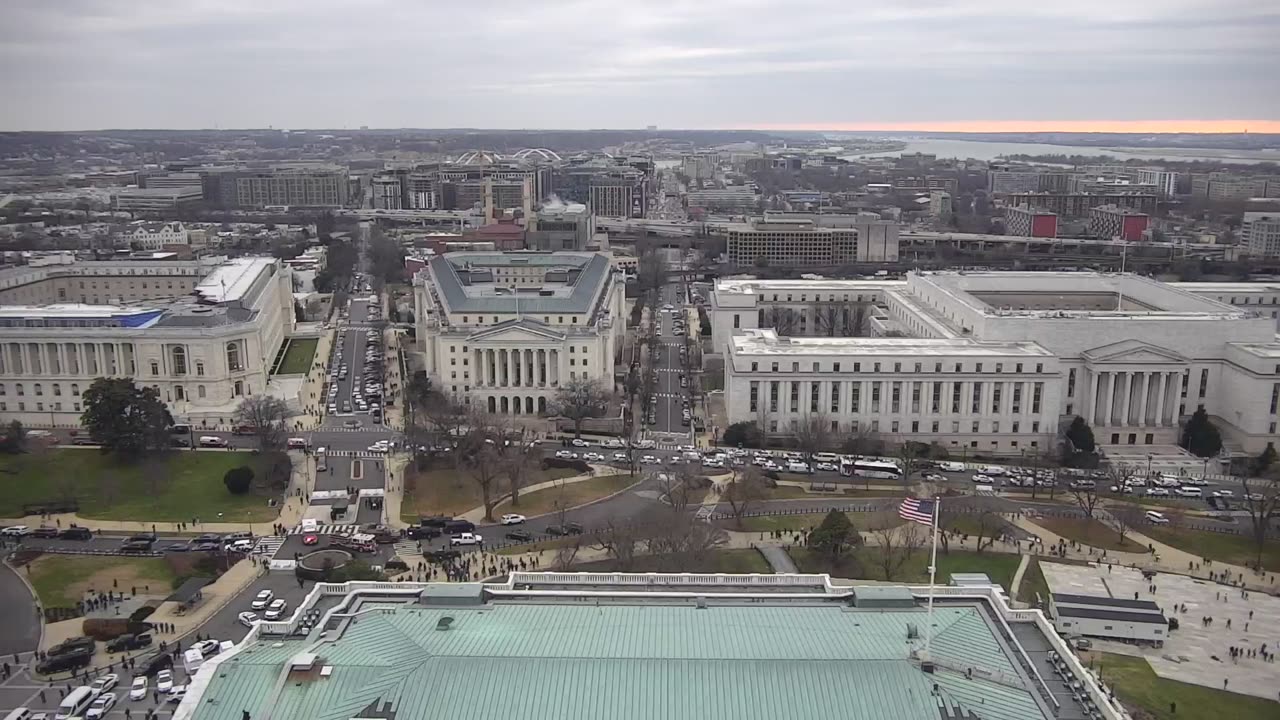 Camera0901USCDLADomeSouth_2021-01-06_Starting_at_14h40min02s220ms.mp4