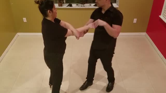 Bachata Turn Pattern - Caminito- 12/5/20 Bachata Con El Pelon Class