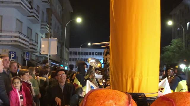 Engineer Creates Peculiar Organ-Shaped Float for Parade