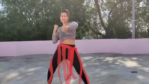 Love mera hit hit soniye // dance cover by // Babita shera