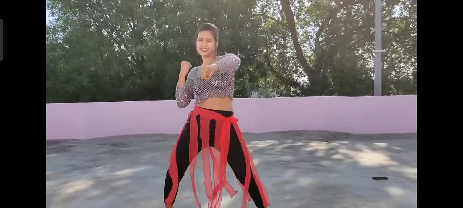 Love mera hit hit soniye // dance cover by // Babita shera