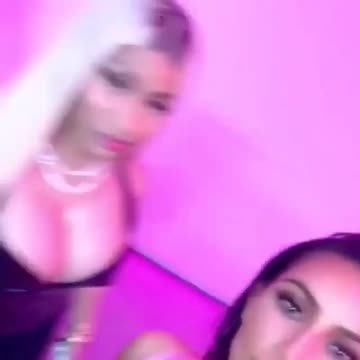 Nicki Minaj & Kim Kardhasian | Besties??? Wow