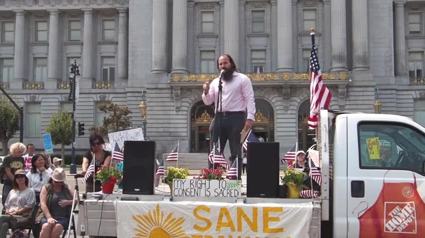 (Allan Stevo, My Body, My Choice) Medical Freedom Rally, San Francisco, August 27, 2021