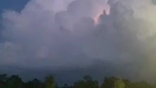 Crazy slow motion footage of Florida lightning strike boom