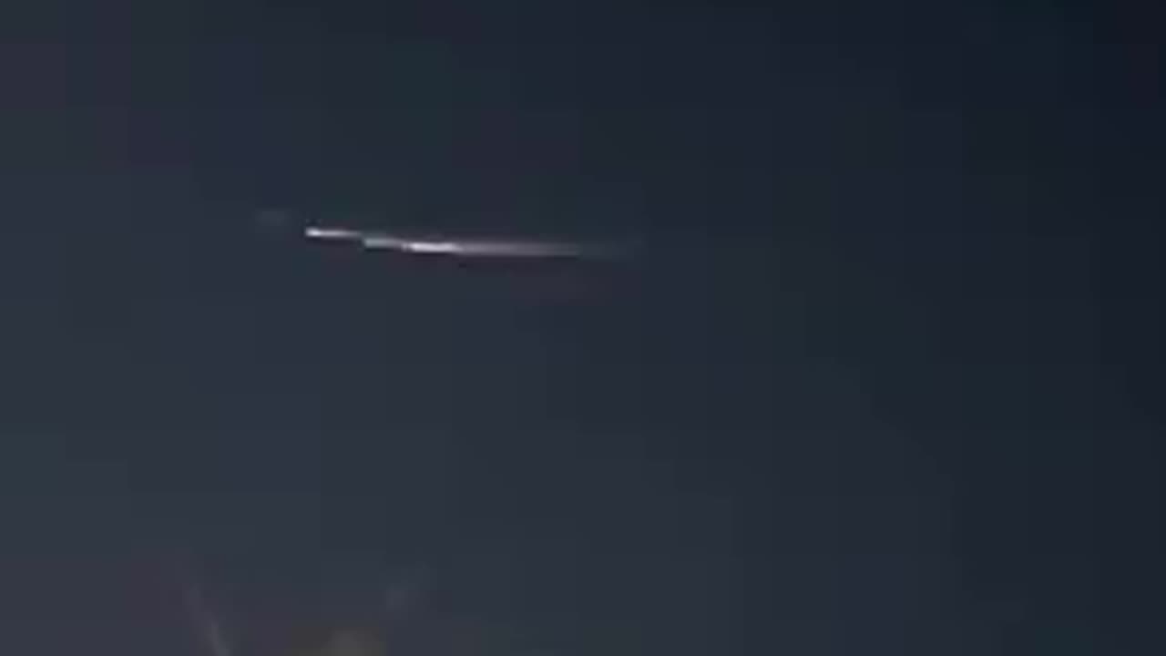 Many across the Southwestern U.S., are witnessing a strange event as an unidentified object