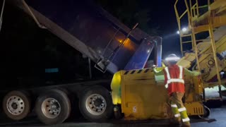 Asphalt paver