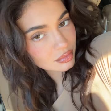 🤍 Precision Pout Lip Liner shade ‘Cinnamon’