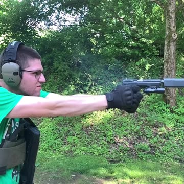 CZ 75 SP-01 9mm | Casing Just Went Straught Up