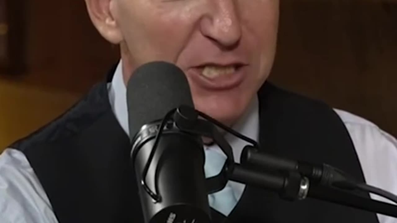 Why isn’t 1% Joe being impeached? | T.Carlson & G.Greenwald