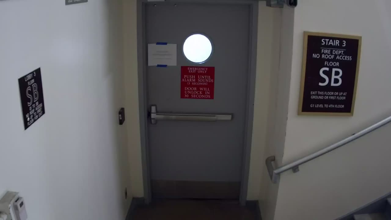 6164RHOBSBRSBST3StairwaySide_2021-01-06_21h40min03s297ms.mp4