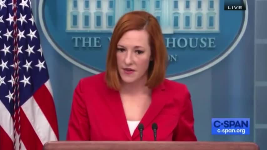 Reporter reads statements from REAL Americans to Psaki's face